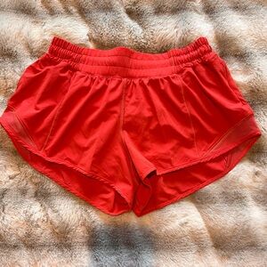 Red lululemon hotty hots!